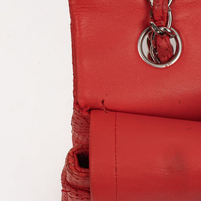Chanel Classic Medium Double Flap Tasche aus rotem perforiertem gestepptem Lammleder