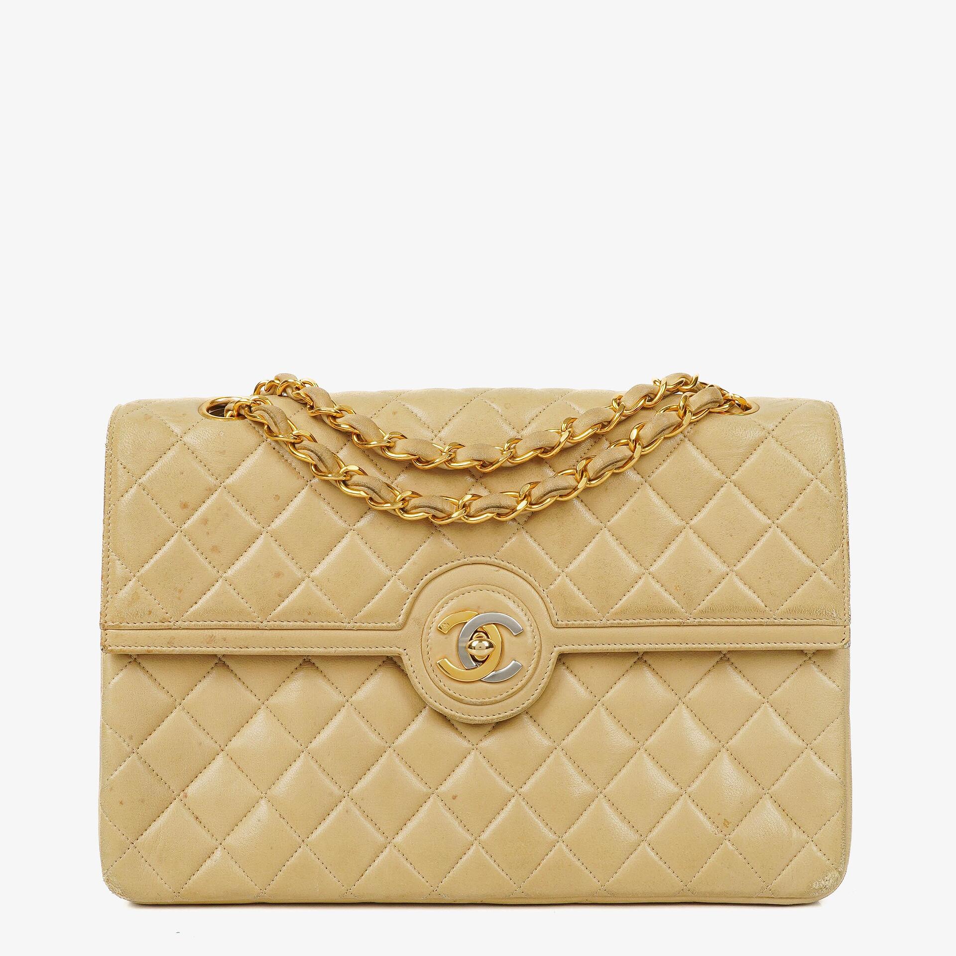 Chanel Classic Medium Single Flap Bag aus beigem gestepptem Leder mit gold- und silberfarbener Kombi-Hardware