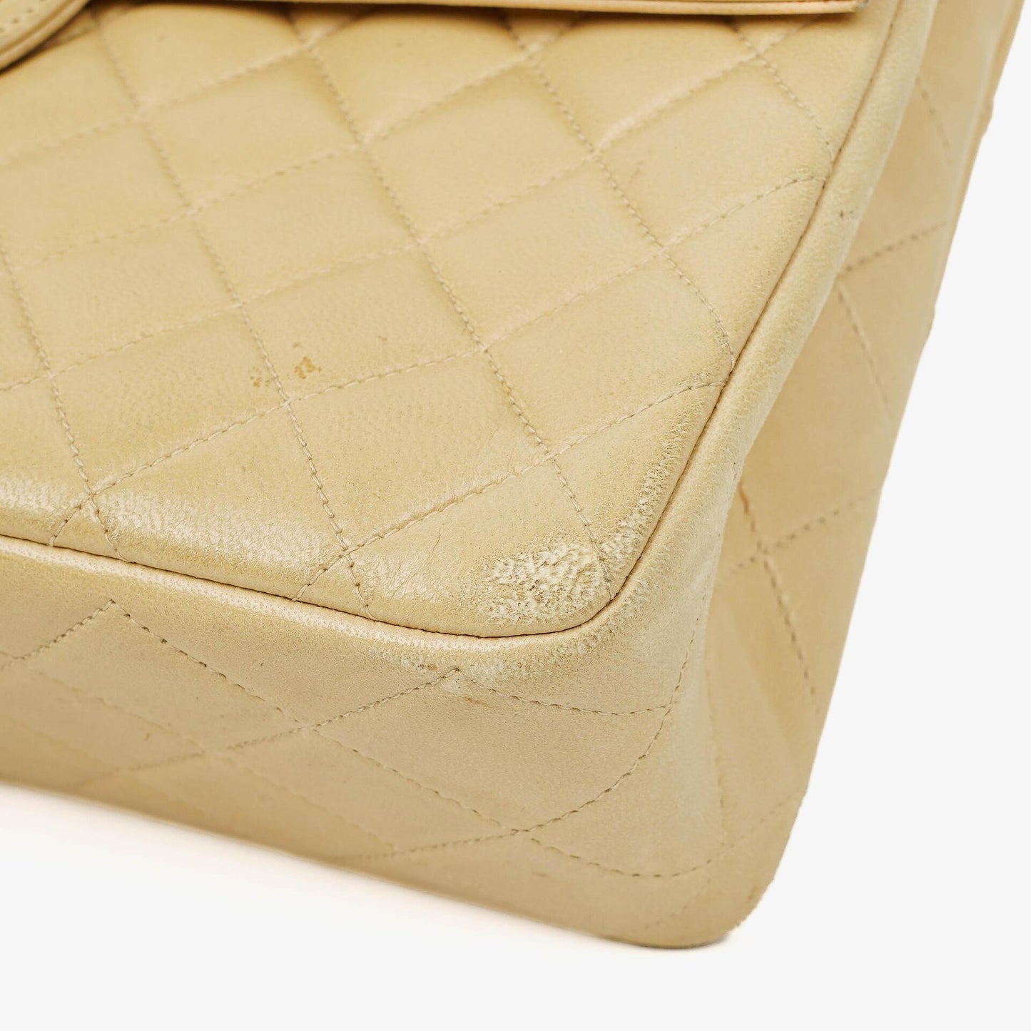 Chanel Classic Medium Single Flap Bag aus beigem gestepptem Leder mit gold- und silberfarbener Kombi-Hardware