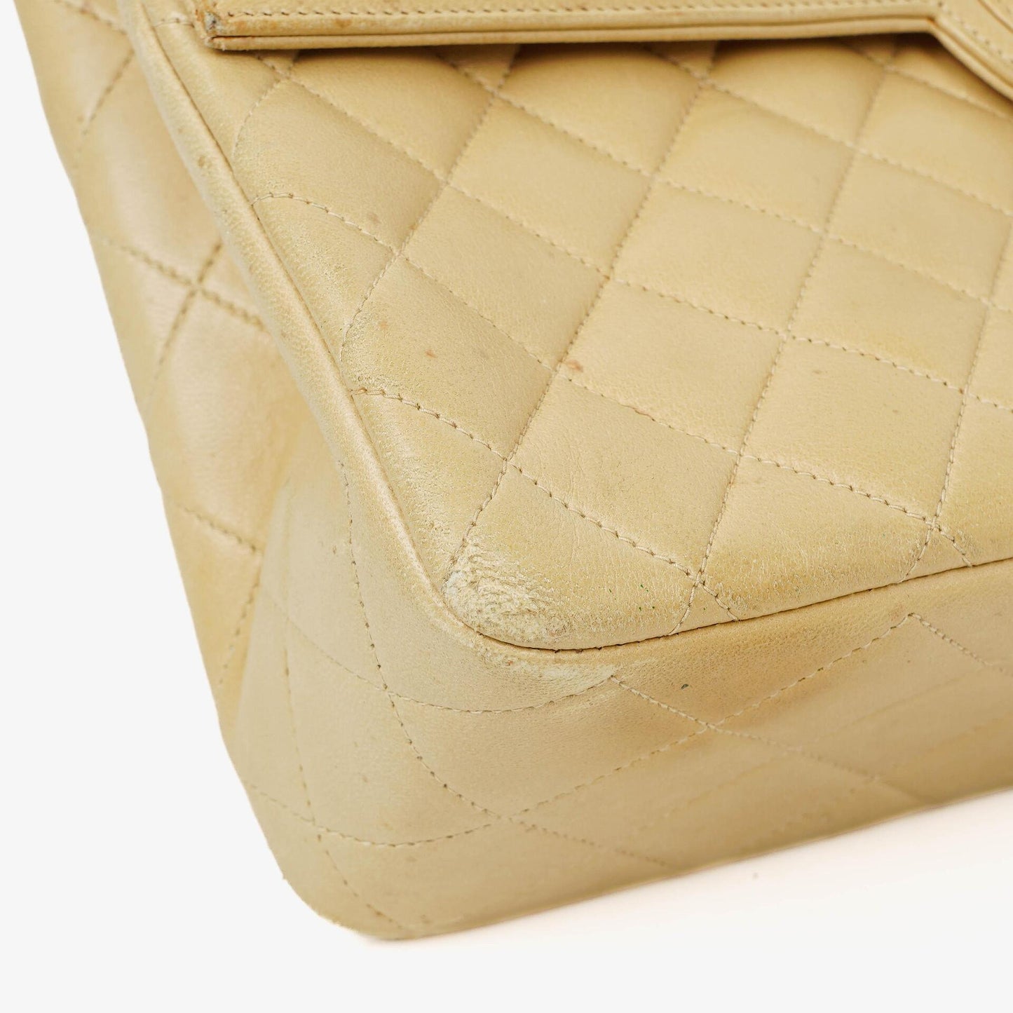 Chanel Classic Medium Single Flap Bag aus beigem gestepptem Leder mit gold- und silberfarbener Kombi-Hardware