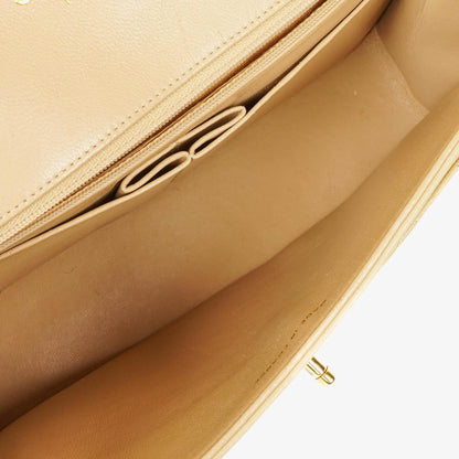 Chanel Classic Medium Single Flap Bag aus beigem gestepptem Leder mit gold- und silberfarbener Kombi-Hardware