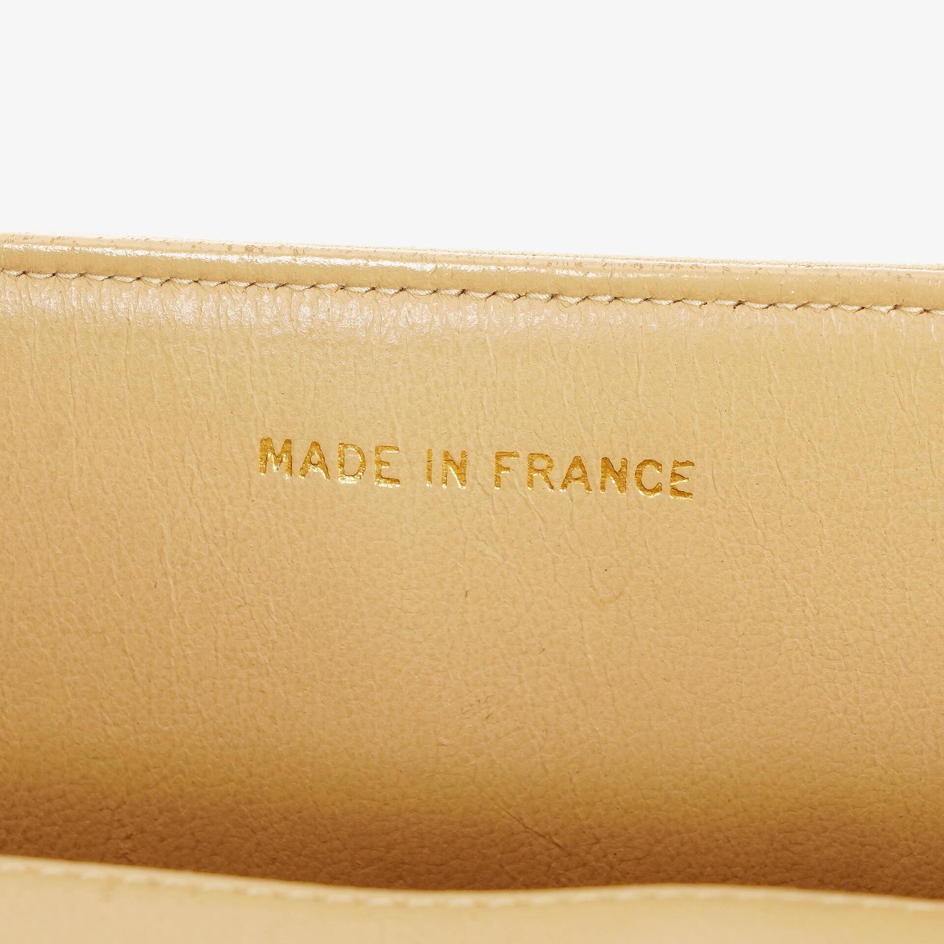 Chanel Classic Medium Single Flap Bag aus beigem gestepptem Leder mit gold- und silberfarbener Kombi-Hardware