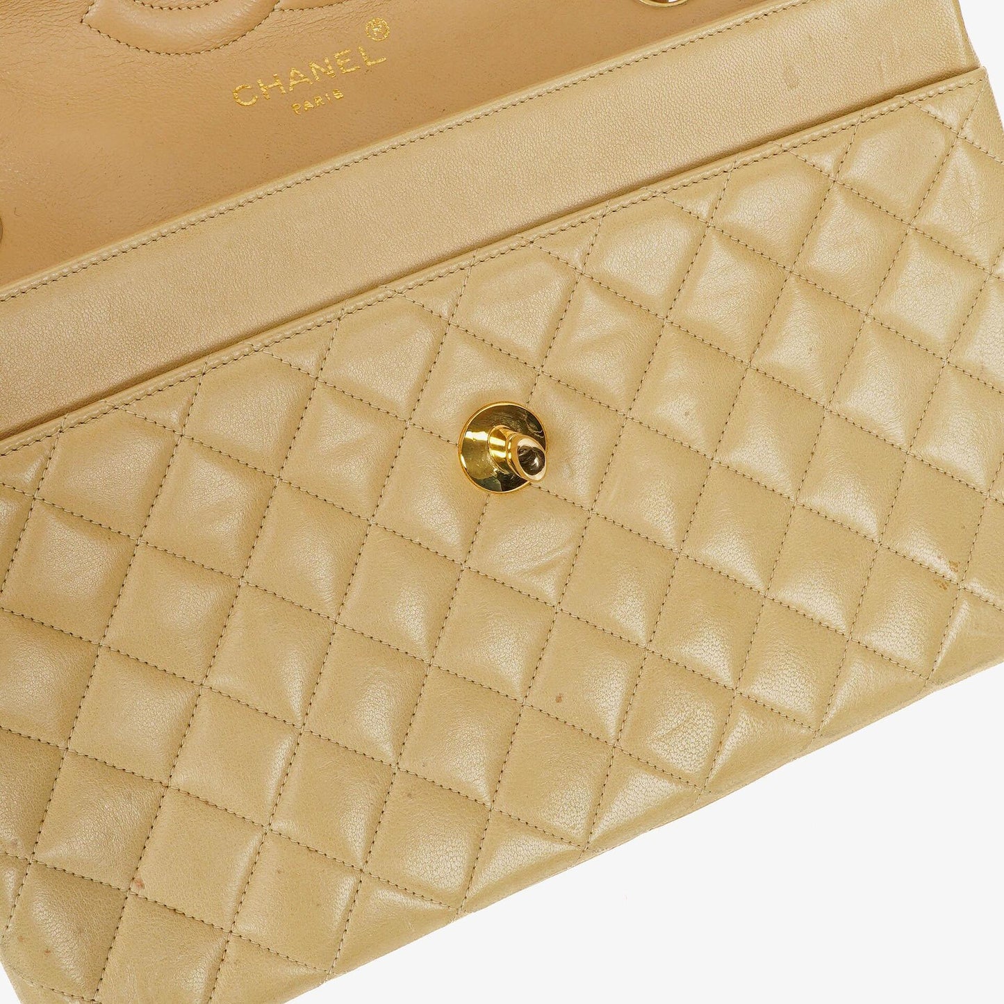 Chanel Classic Medium Single Flap Bag aus beigem gestepptem Leder mit gold- und silberfarbener Kombi-Hardware