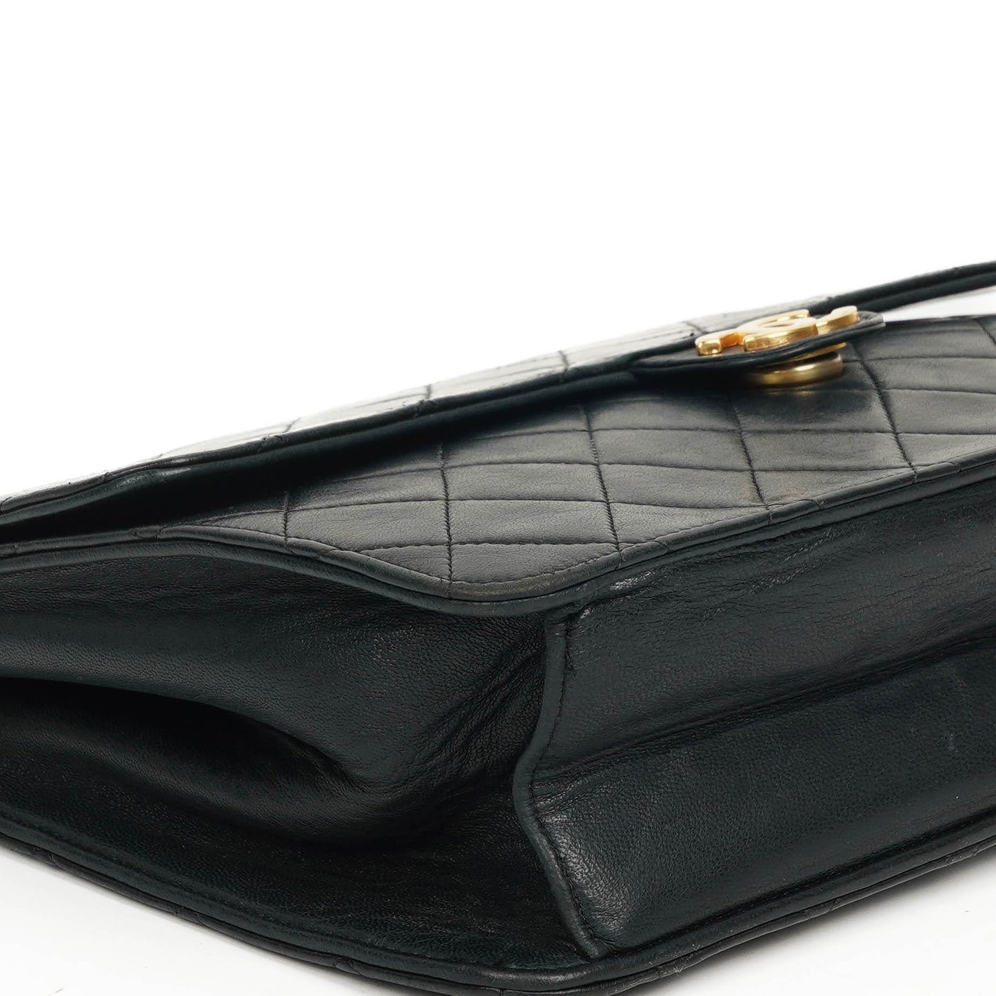 Chanel Klassische Mittlere Einzelklappen Tasche Schwarze Gequiltete Lammleder 24K Goldbeschichtetes Zubehör