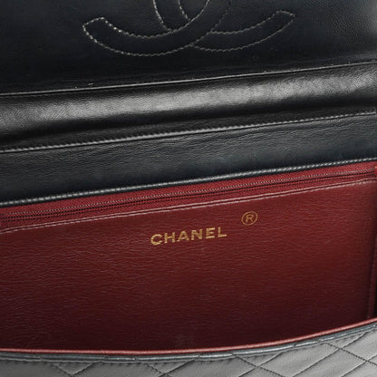 Chanel Klassische Mittlere Einzelklappen Tasche Schwarze Gequiltete Lammleder 24K Goldbeschichtetes Zubehör