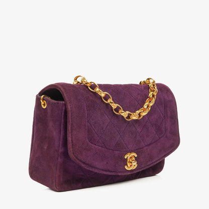 Chanel Classic Mini Diana Flap Tasche aus lila Wildleder mit 24K vergoldeten Beschlägen