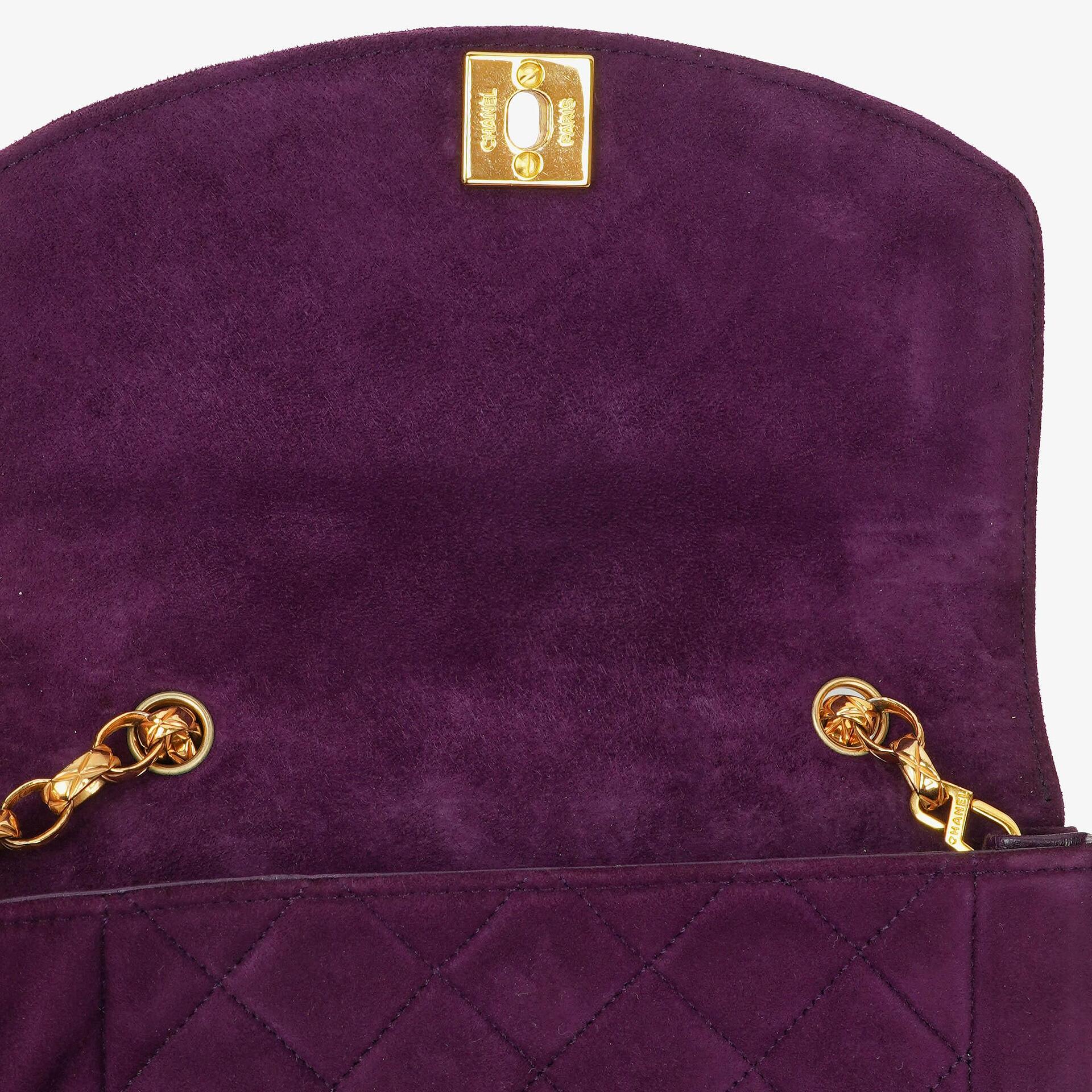 Chanel Classic Mini Diana Flap Tasche aus lila Wildleder mit 24K vergoldeten Beschlägen