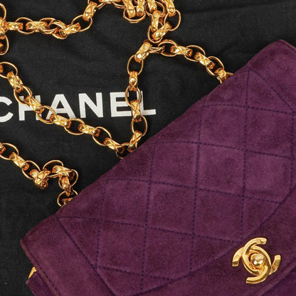 Chanel Classic Mini Diana Flap Tasche aus lila Wildleder mit 24K vergoldeten Beschlägen