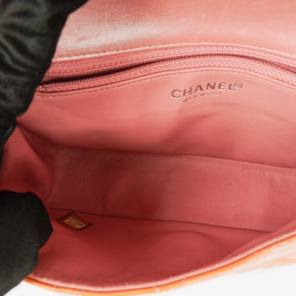 Chanel Classic Mini rechteckige Single Flap Tasche aus orangefarbenem Lackleder