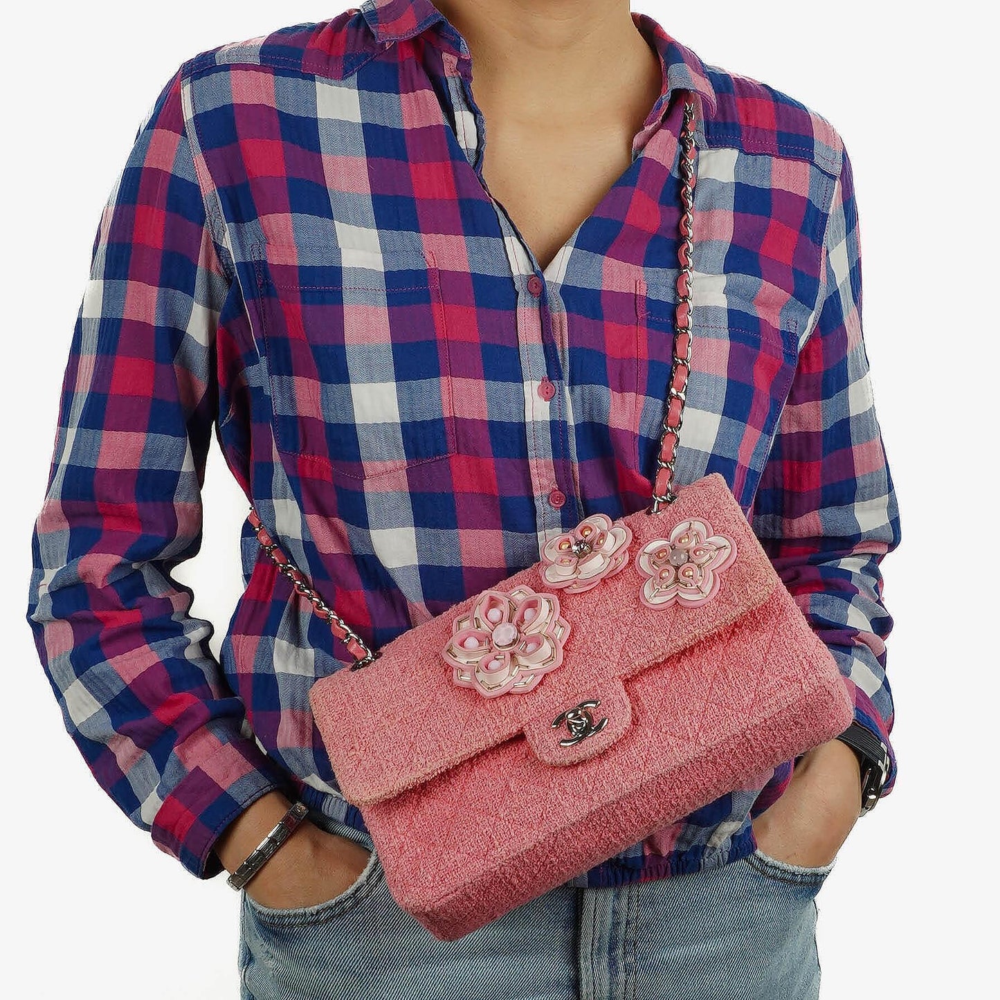 Chanel Classic Medium Double Flap Tasche aus rosa Tweed mit Kristallperlen-Blumenverzierung, Steppung und silberner Hardware
