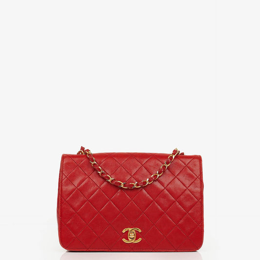 Chanel Classic Full Flap Tasche aus gestepptem Lammleder mit 24K vergoldeten Beschlägen