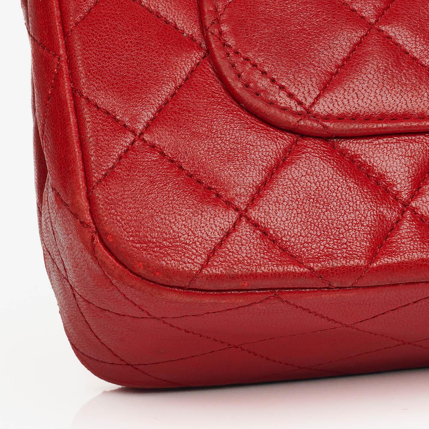 Chanel Classic Full Flap Tasche aus gestepptem Lammleder mit 24K vergoldeten Beschlägen