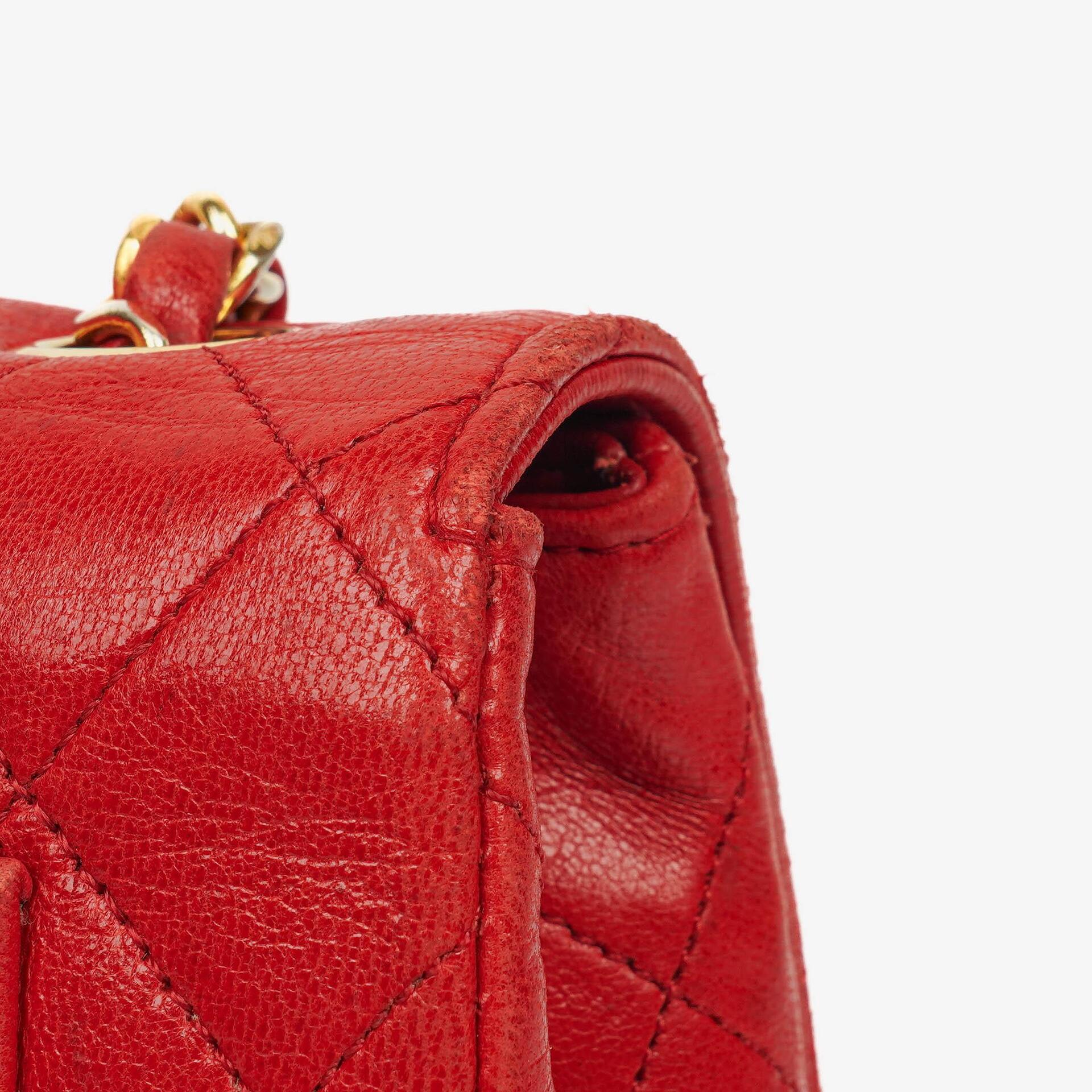 Chanel Classic Full Flap Tasche aus gestepptem Lammleder mit 24K vergoldeten Beschlägen