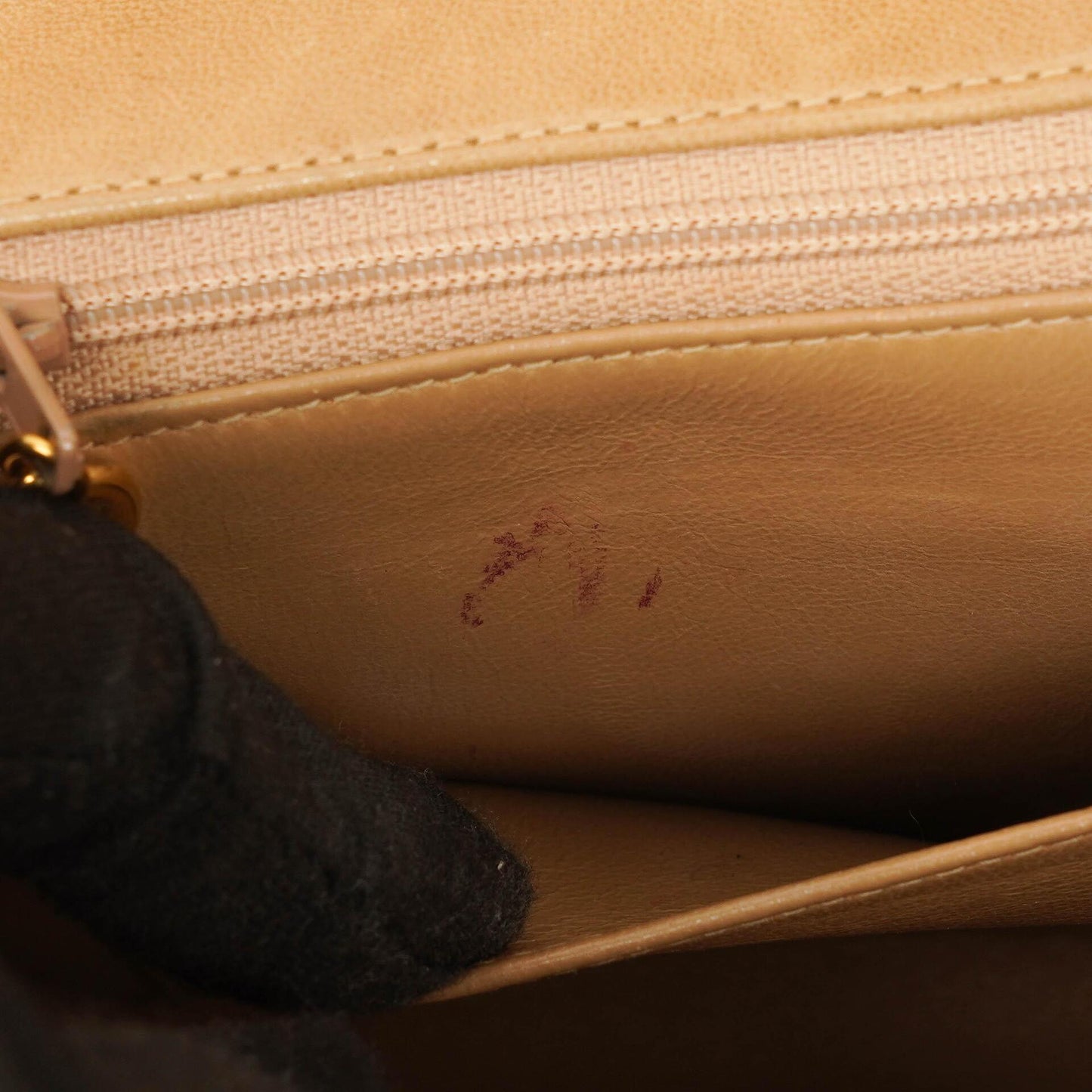 Chanel Classic Single Flap Tasche aus beigem gestepptem Lammleder mit 24K vergoldeter Hardware