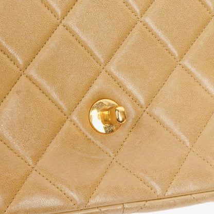 Chanel Classic Single Flap Tasche aus beigem gestepptem Lammleder mit 24K vergoldeter Hardware