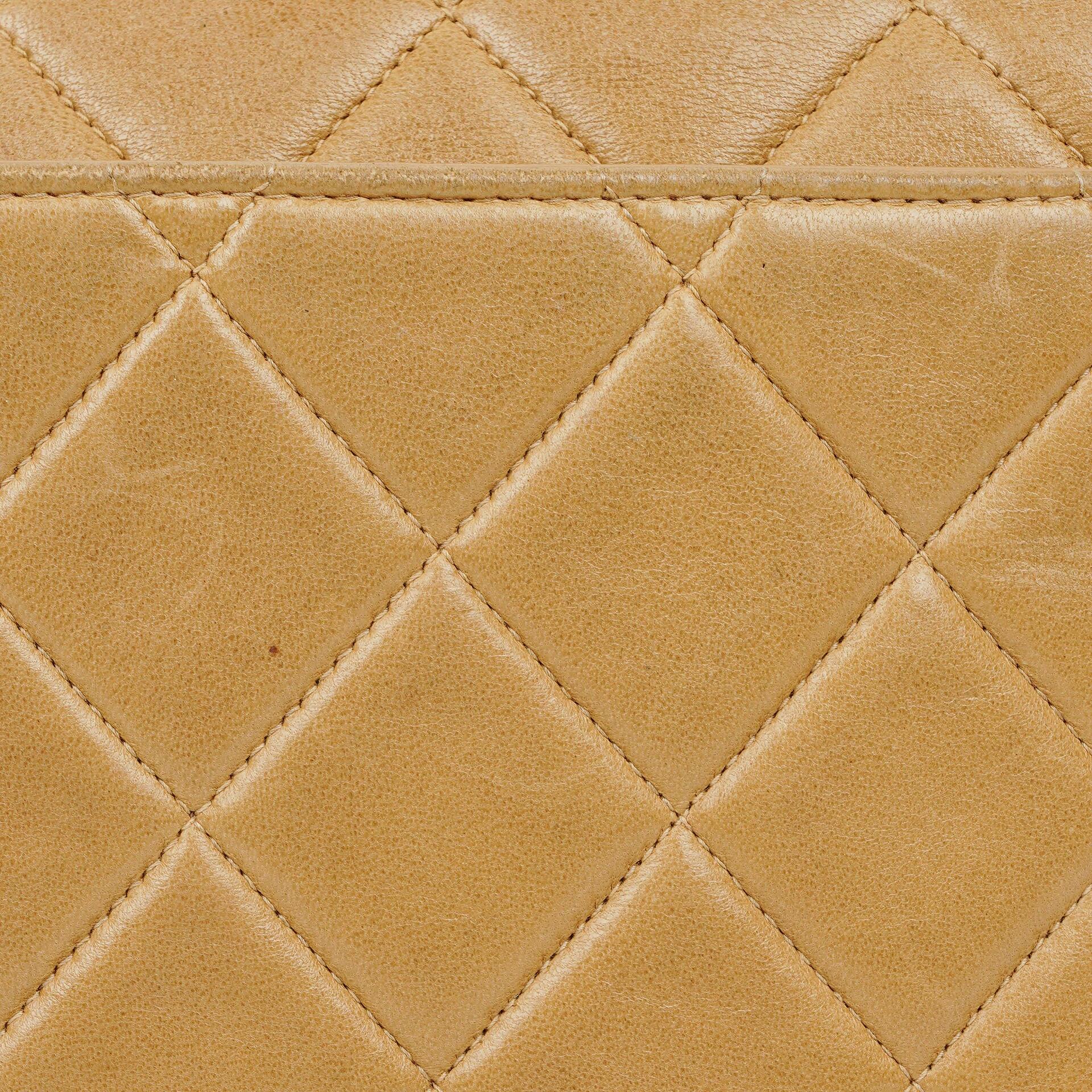 Chanel Classic Single Flap Tasche aus beigem gestepptem Lammleder mit 24K vergoldeter Hardware