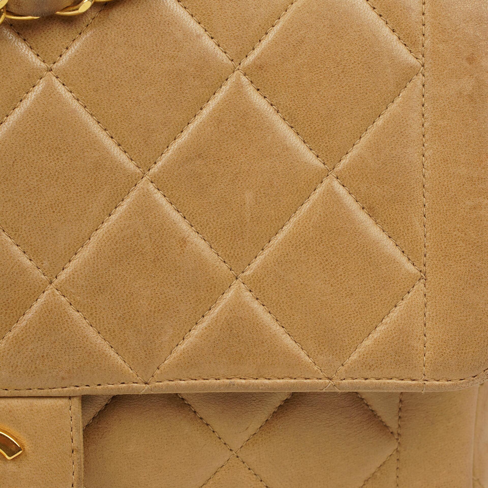 Chanel Classic Single Flap Tasche aus beigem gestepptem Lammleder mit 24K vergoldeter Hardware