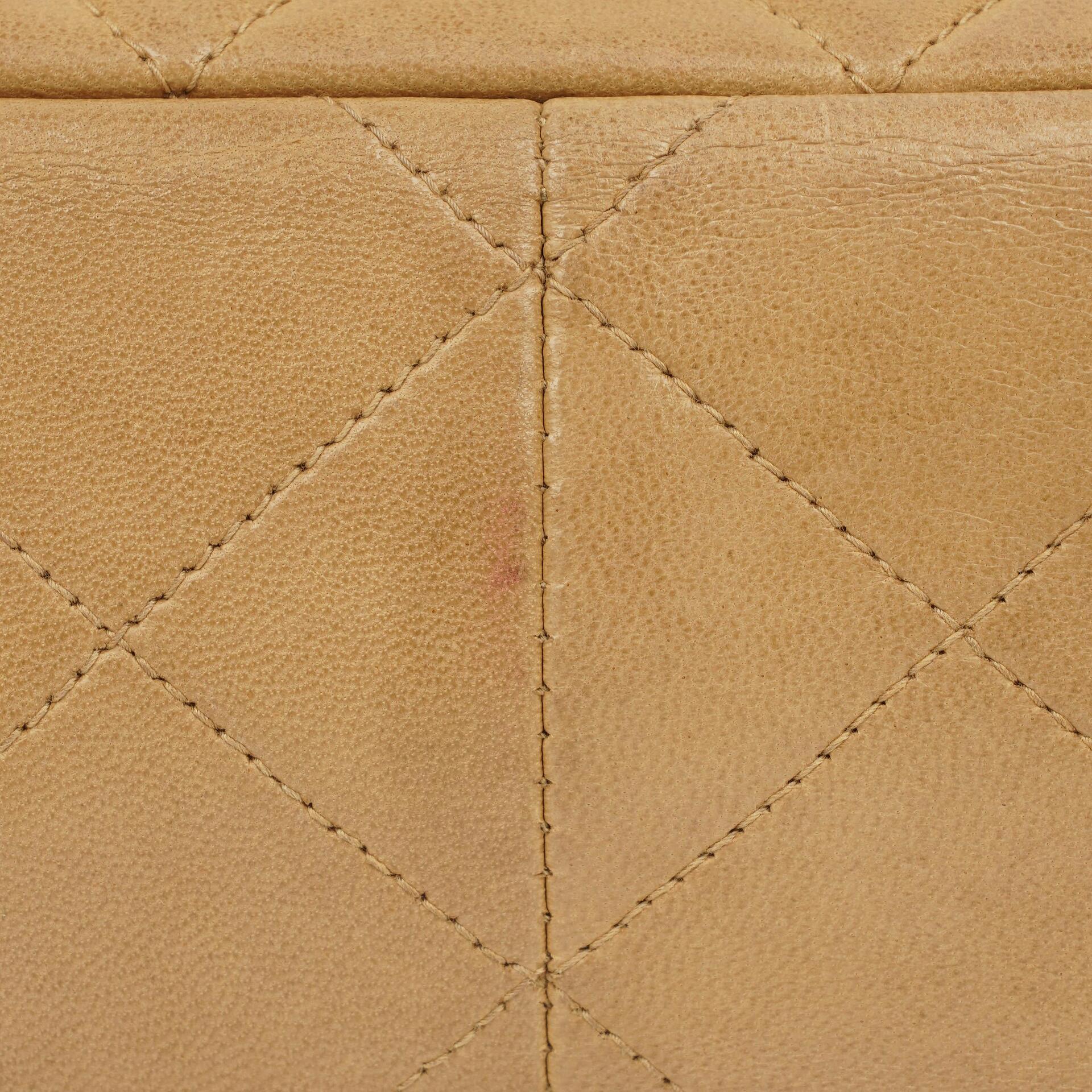 Chanel Classic Single Flap Tasche aus beigem gestepptem Lammleder mit 24K vergoldeter Hardware