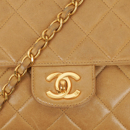 Chanel Classic Single Flap Tasche aus beigem gestepptem Lammleder mit 24K vergoldeter Hardware