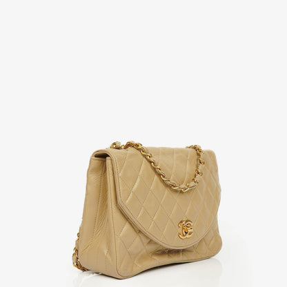 Chanel Classic Single Flap Tasche aus beigem gestepptem Lammleder mit 24K vergoldeter Hardware