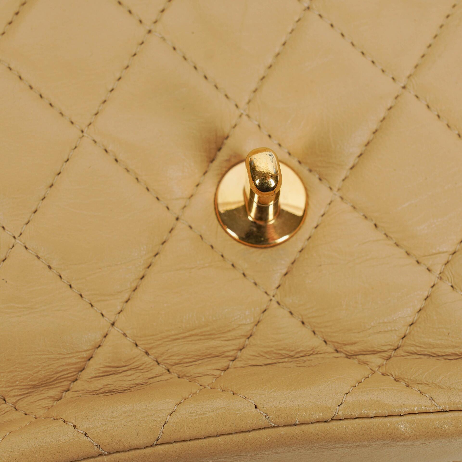 Chanel Classic Single Flap Tasche aus beigem gestepptem Lammleder mit 24K vergoldeter Hardware
