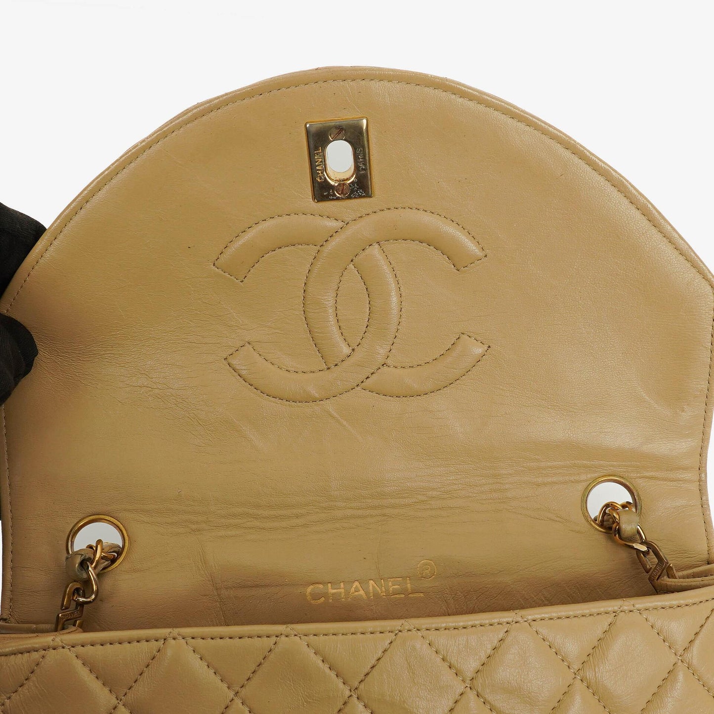 Chanel Classic Single Flap Tasche aus beigem gestepptem Lammleder mit 24K vergoldeter Hardware