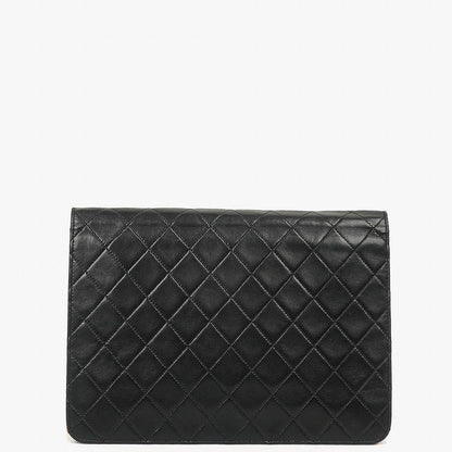 Chanel Klassische Einzelklappen Tasche Schwarze Gequiltete Lammleder Goldfarbenes Zubehör Mittel