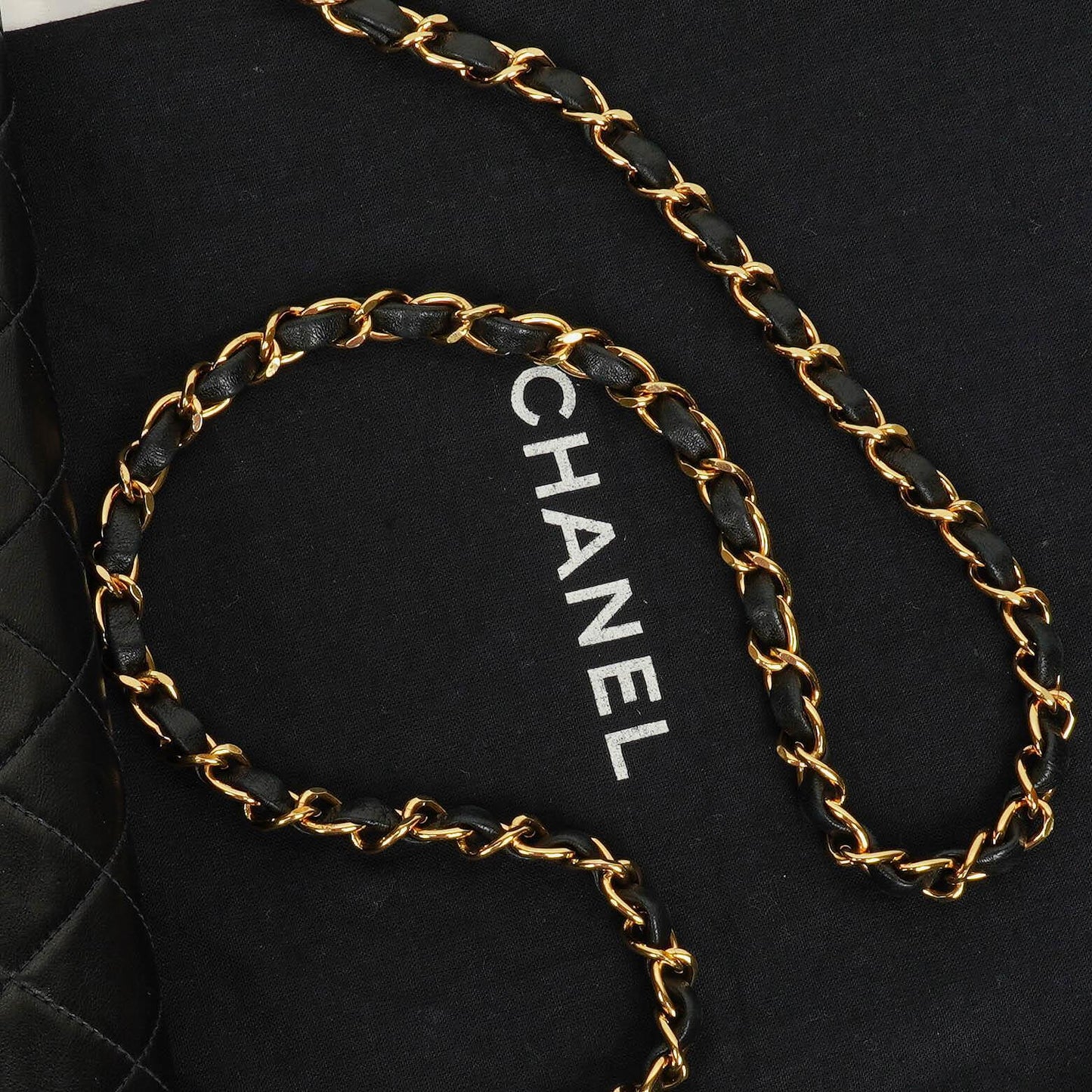 Chanel Classic Single Flap Tasche aus schwarzem gestepptem Lammleder mit 24K vergoldeter Hardware