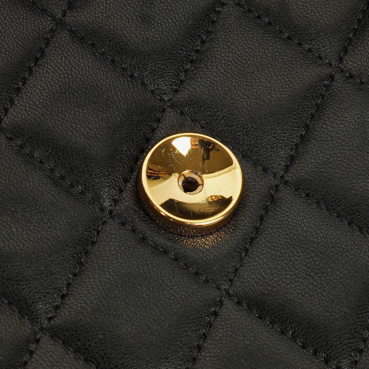 Chanel Classic Single Flap Tasche aus schwarzem gestepptem Lammleder mit 24K vergoldeter Hardware