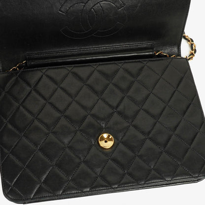 Chanel Classic Single Flap Tasche aus schwarzem gestepptem Lammleder mit 24K vergoldeter Hardware