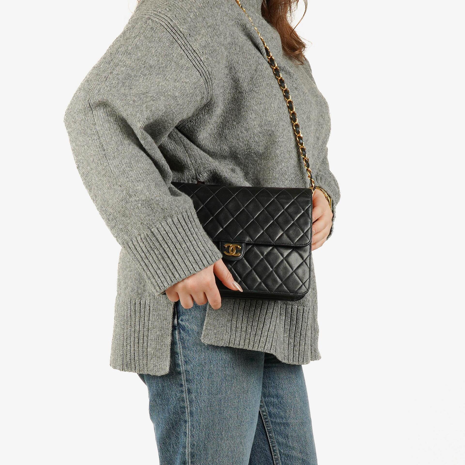 Chanel Classic Single Flap Tasche aus schwarzem gestepptem Lammleder mit 24K vergoldeter Hardware
