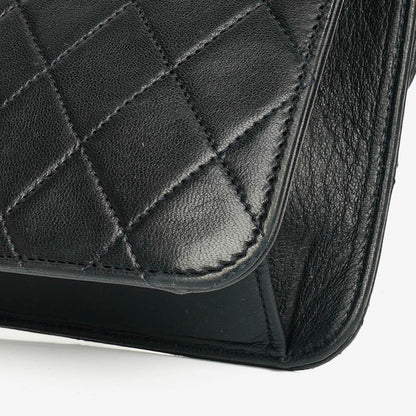 Chanel Classic Single Flap Bag aus schwarzem gestepptem Lammleder mit 24K vergoldeten Beschlägen