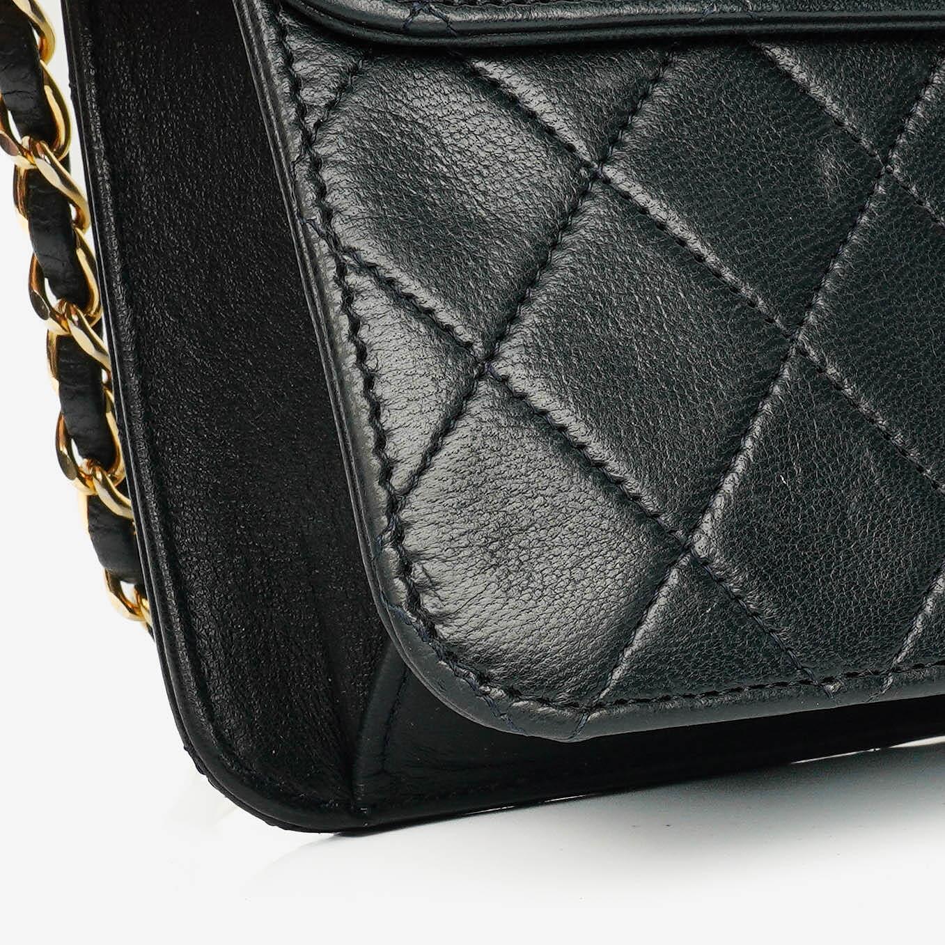 Chanel Classic Single Flap Bag aus schwarzem gestepptem Lammleder mit 24K vergoldeten Beschlägen