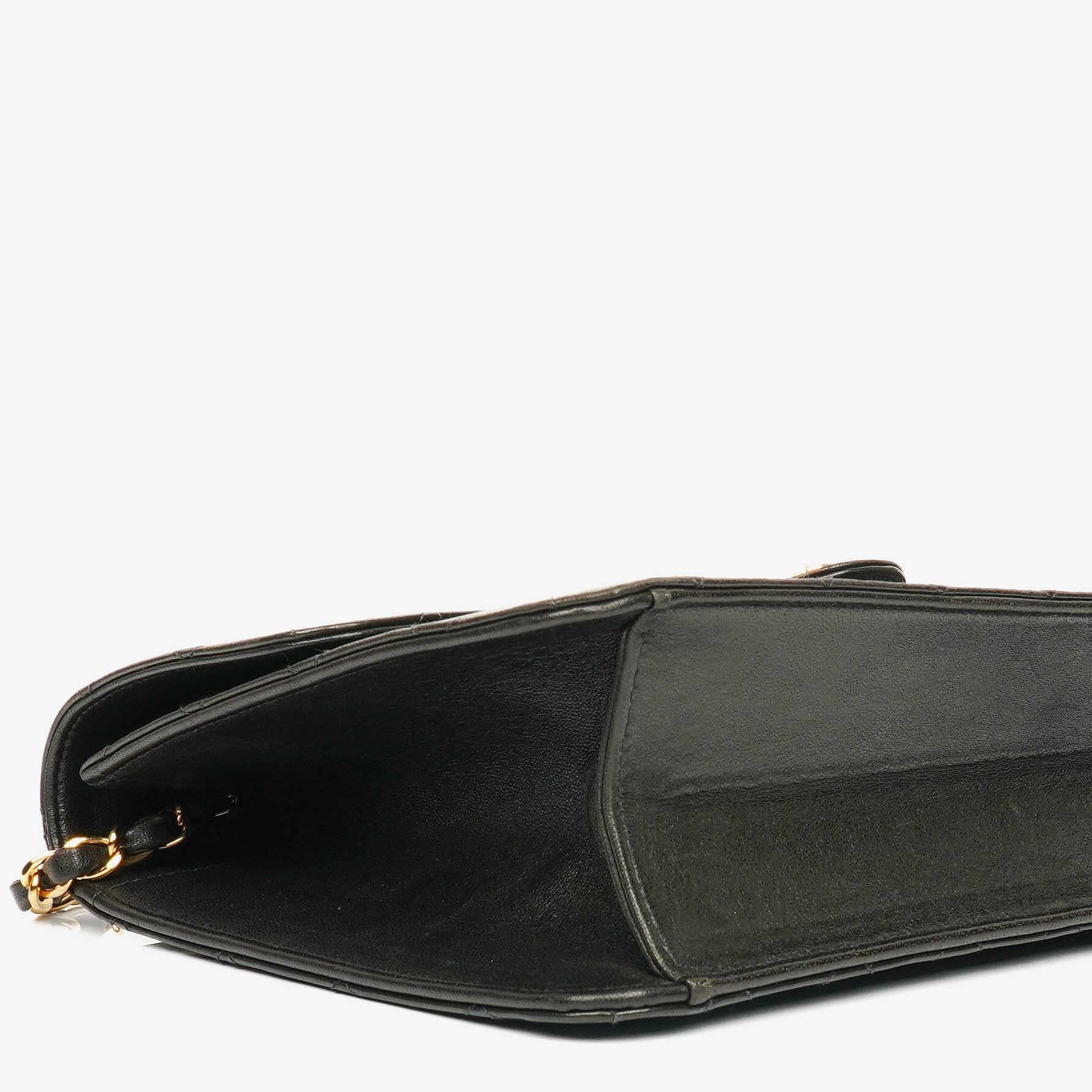 Chanel Classic Single Flap Tasche aus schwarzem gestepptem Lammleder mit 24K vergoldeten Beschlägen