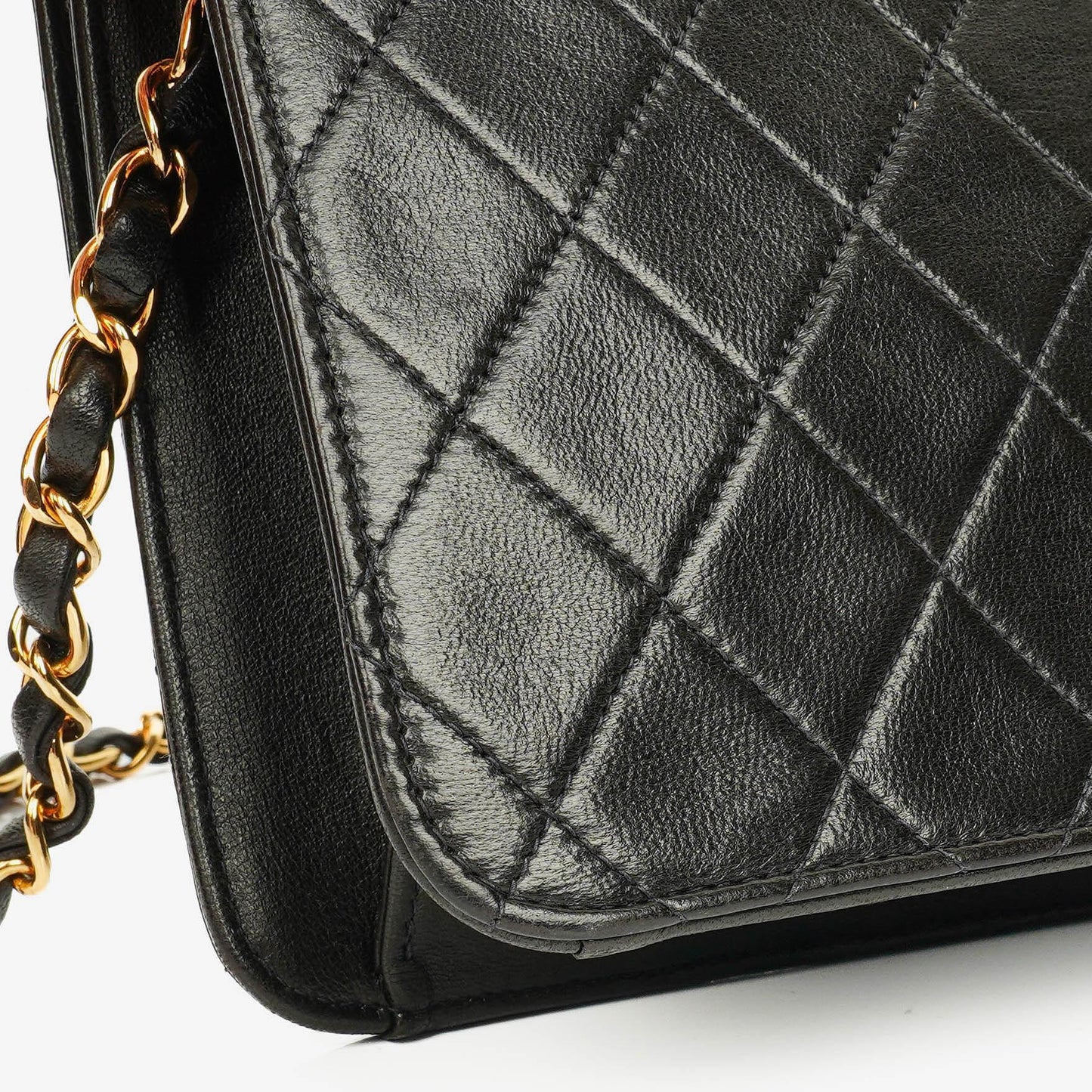 Chanel Classic Single Flap Tasche aus schwarzem gestepptem Lammleder mit 24K vergoldeten Beschlägen