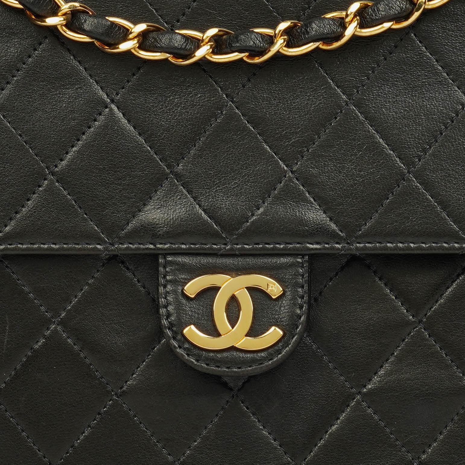Chanel Classic Single Flap Tasche aus schwarzem gestepptem Lammleder mit 24K vergoldeten Beschlägen