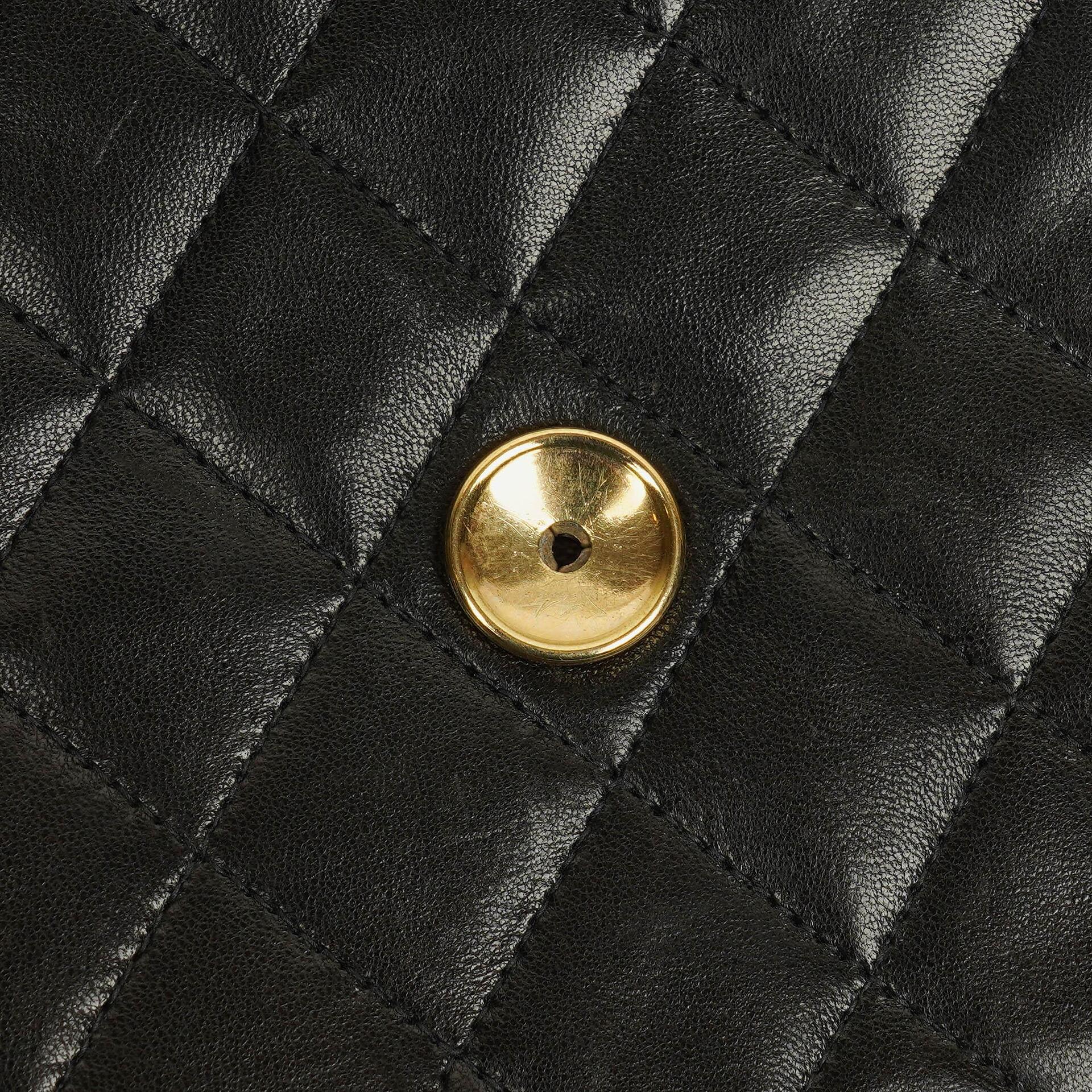 Chanel Classic Single Flap Tasche aus schwarzem gestepptem Lammleder mit 24K vergoldeter Hardware
