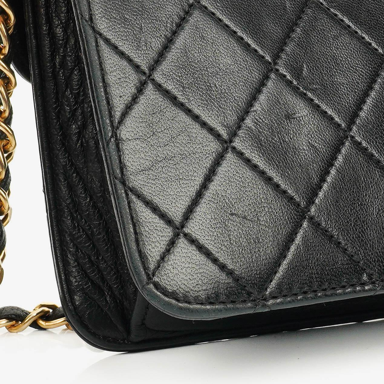 Chanel Classic Single Flap Tasche aus schwarzem gestepptem Lammleder mit 24K vergoldeten Beschlägen