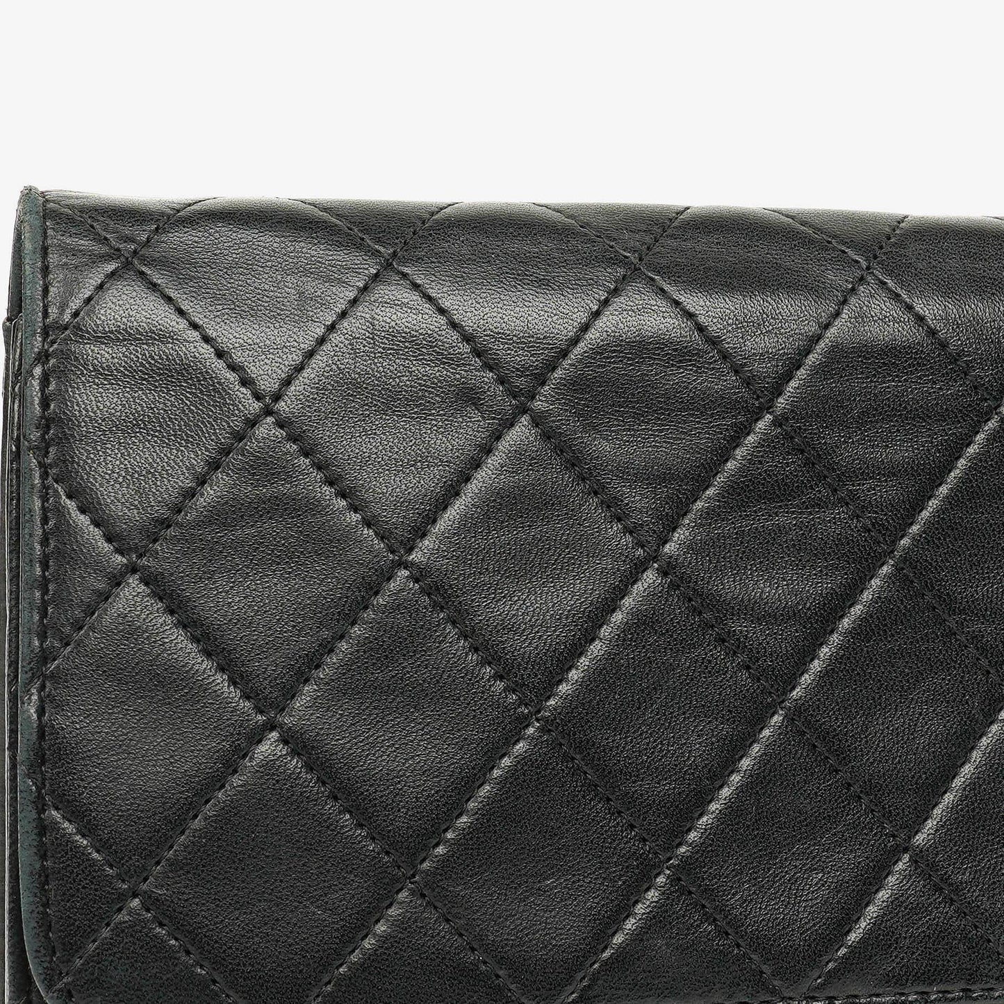Chanel Classic Single Flap Tasche aus schwarzem gestepptem Lammleder mit 24K vergoldeten Beschlägen