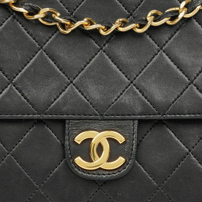 Chanel Classic Single Flap Tasche aus schwarzem gestepptem Lammleder mit 24K vergoldeten Beschlägen