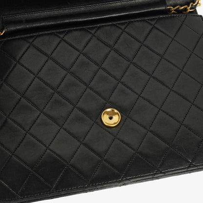 Chanel Classic Single Flap Tasche aus schwarzem gestepptem Lammleder mit 24K vergoldeten Beschlägen