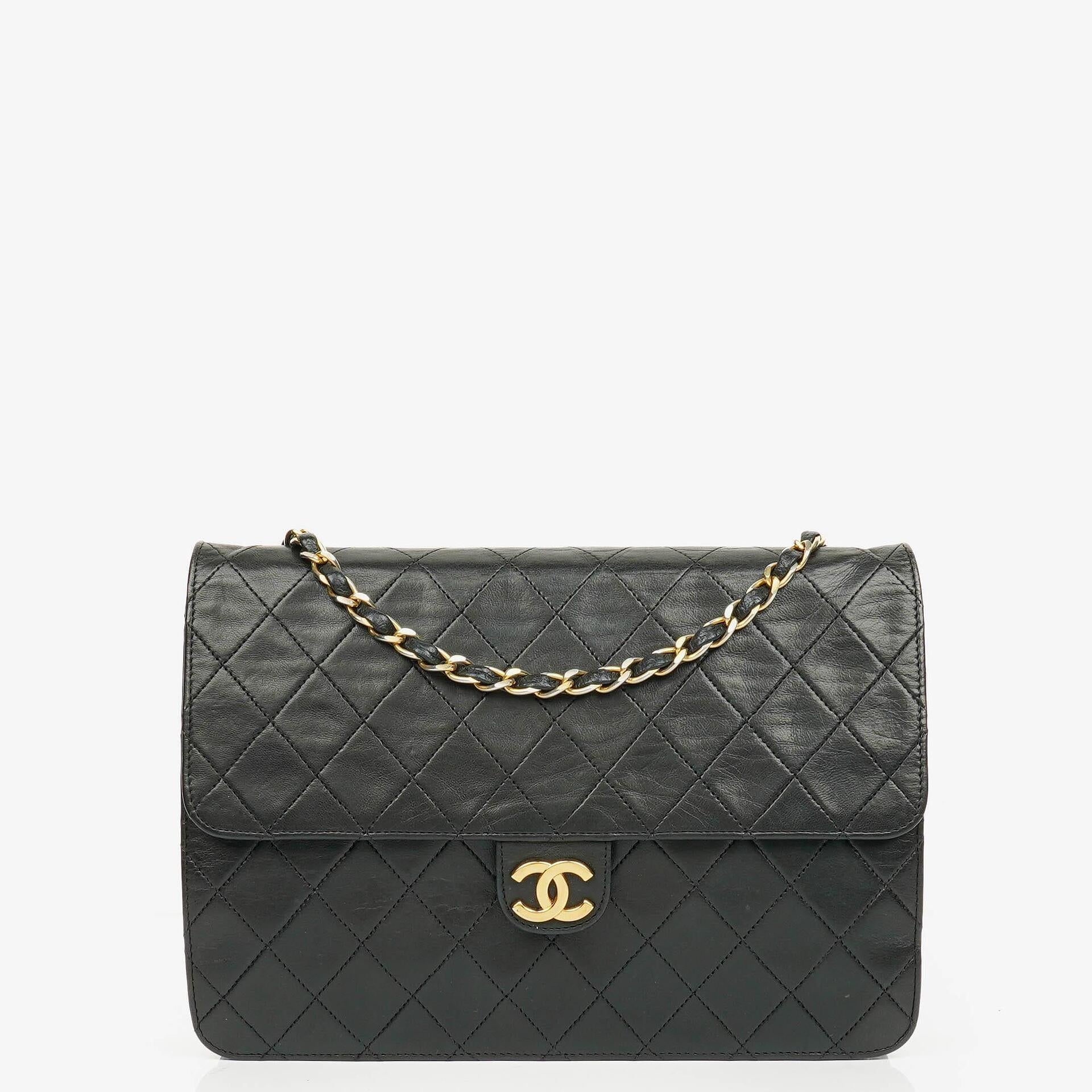 Chanel Classic Einzelklapp-Tasche Schwarzes Steppiertes Lammleder Mit 24K Vergoldeter Hardware