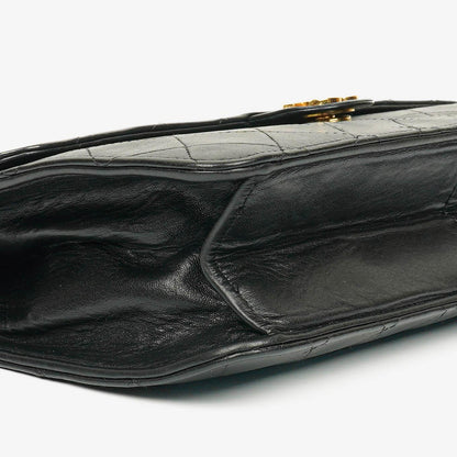 Chanel Classic Einzelklapp-Tasche Schwarzes Steppiertes Lammleder Mit 24K Vergoldeter Hardware