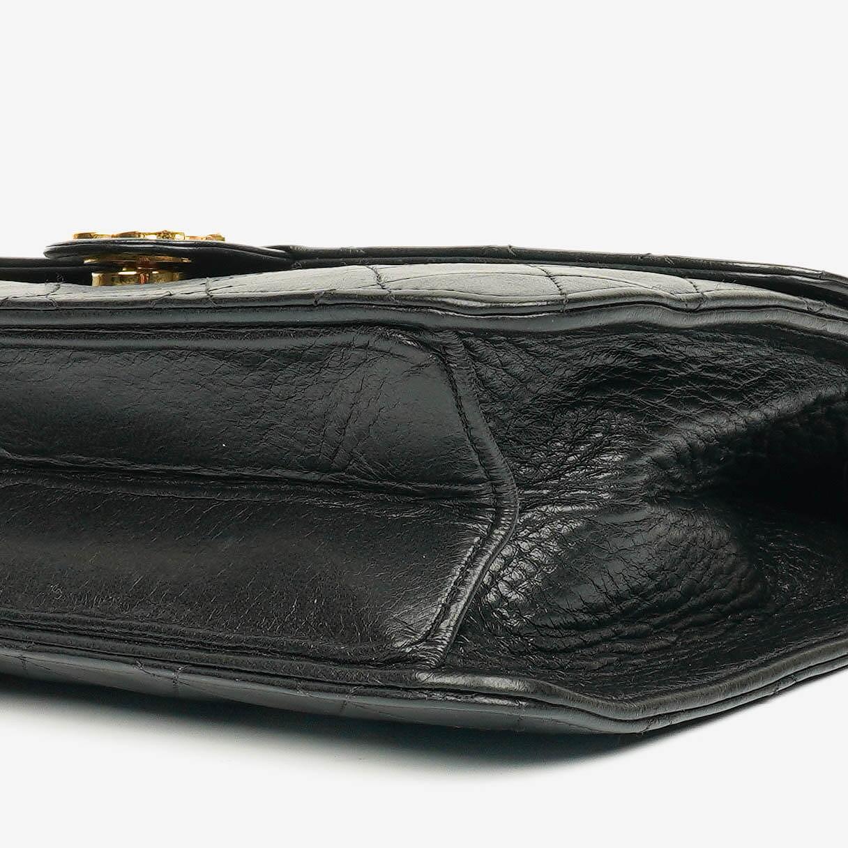 Chanel Classic Einzelklapp-Tasche Schwarzes Steppiertes Lammleder Mit 24K Vergoldeter Hardware