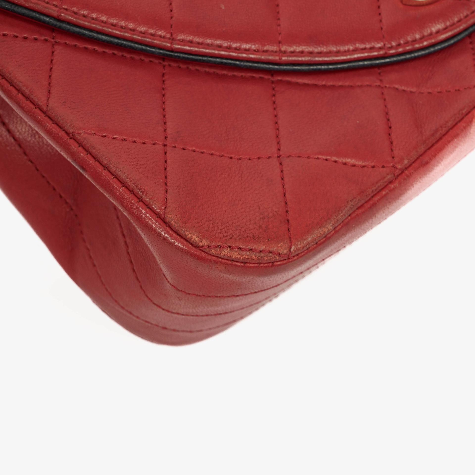 Chanel Classic Single Flap Bag aus gestepptem Lammleder mit 24K vergoldeter Hardware