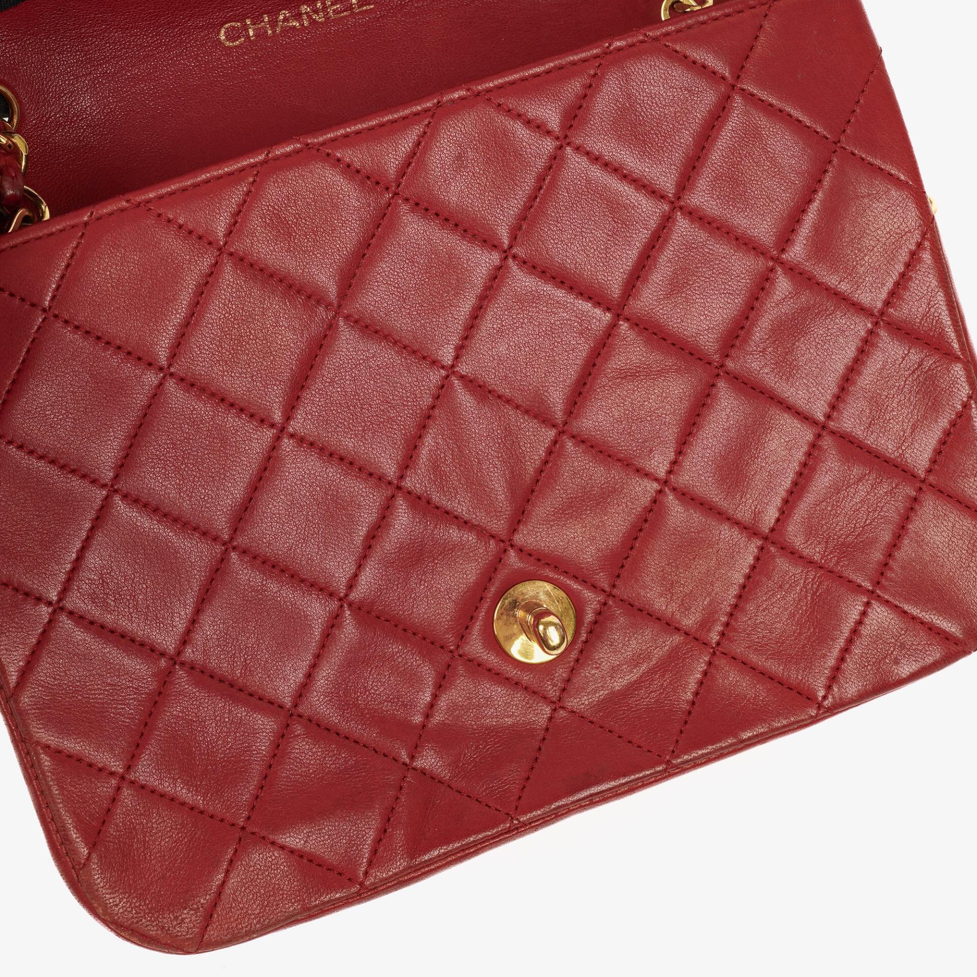 Chanel Classic Single Flap Bag aus gestepptem Lammleder mit 24K vergoldeter Hardware