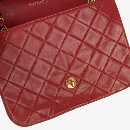 Chanel Classic Single Flap Bag aus gestepptem Lammleder mit 24K vergoldeter Hardware