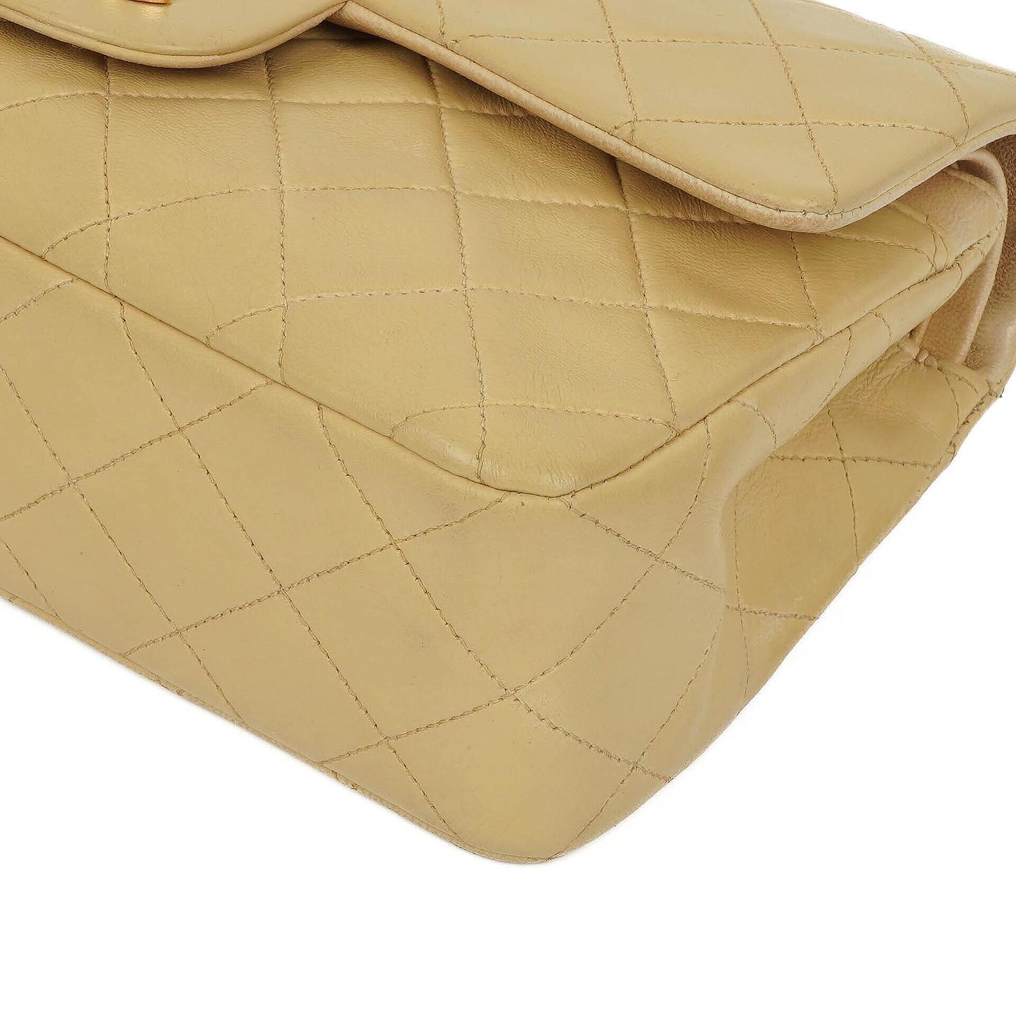 Chanel Classic Kleine Double Flap Tasche aus beigem gestepptem Lammleder mit 24K vergoldeter Hardware