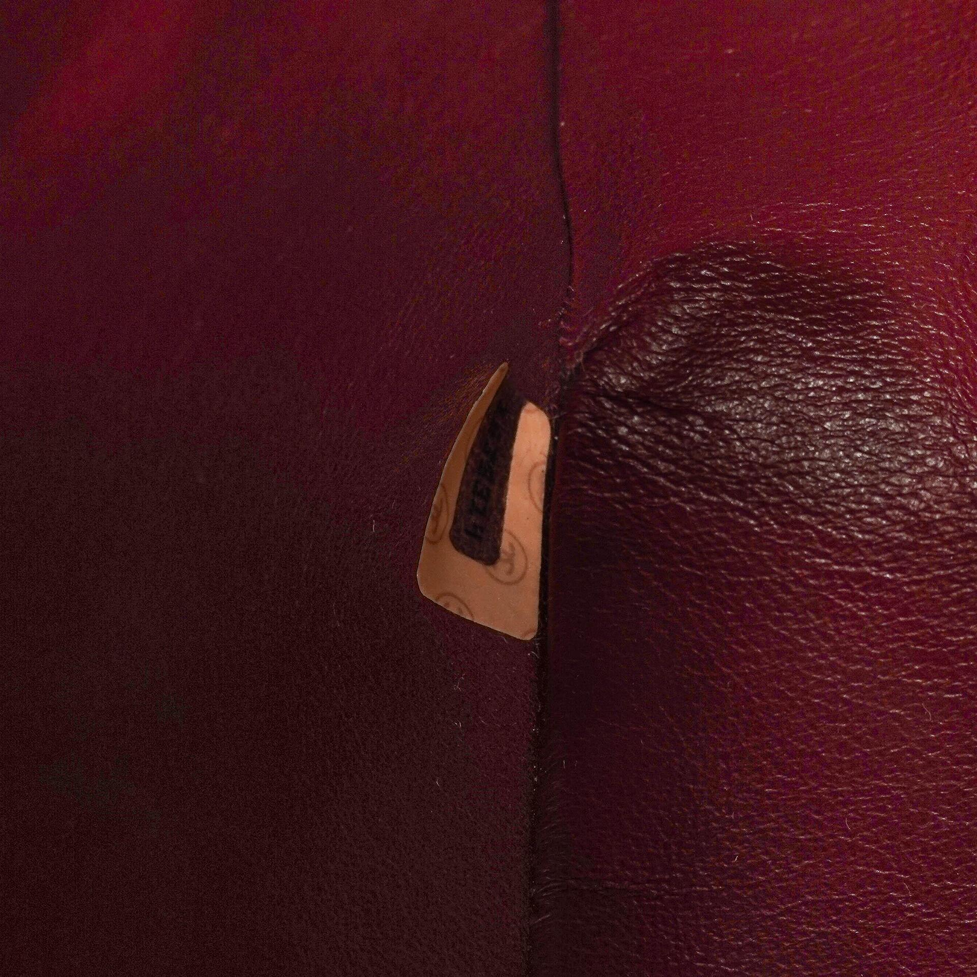 Chanel Classic Small Flap Tasche aus schwarzem Lammleder mit 24k vergoldeten Beschlägen