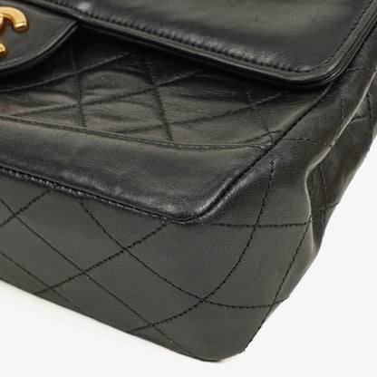 CHANEL Classic Kleine Flap Tasche aus Lammleder mit 24K vergoldeter Hardware